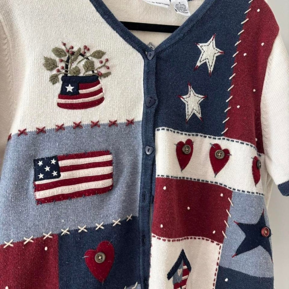 Vintage Croft & Barrow patriotic flag short sleeve grandma patchwork cardigan - Picture 2 of 4